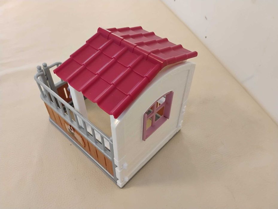 Schleich - box dla konia + figurka konia
