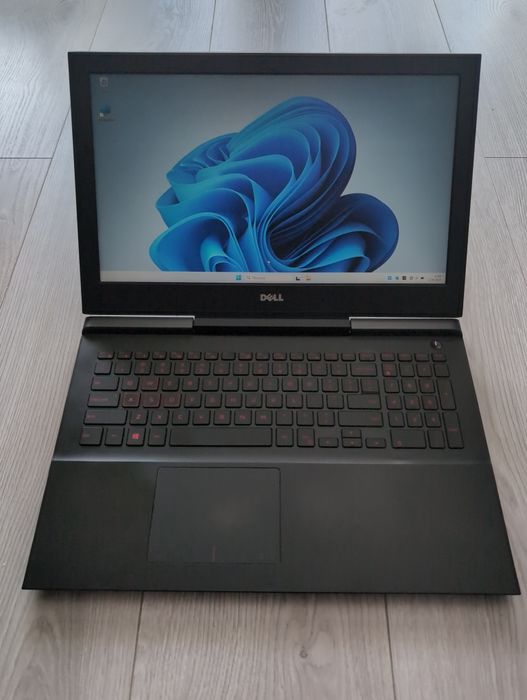 Laptop Dell Inspiron 15, 32GB RAM, 256 SSD, Intel i7, NVIDIA 1050Ti