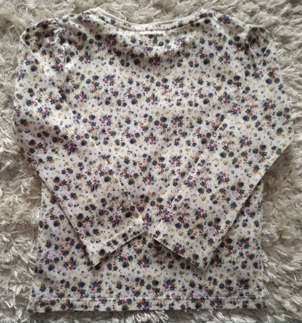 Śliczna bawełniana bluzka dziewczęca w kwiatki F&F, rozmiar 110