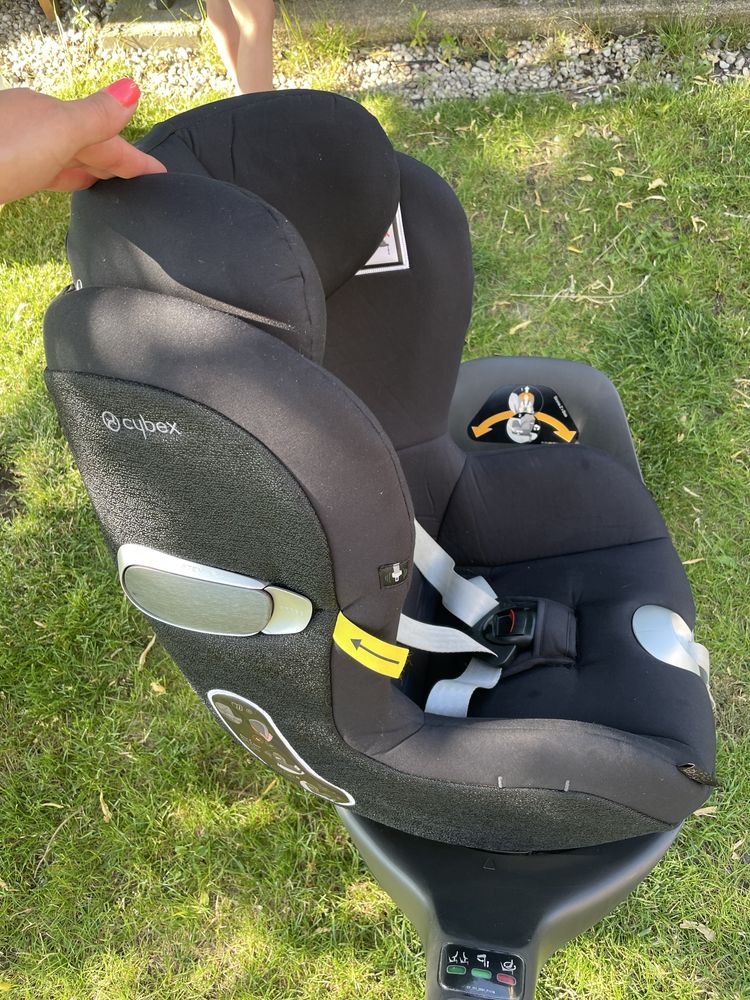 Fotelik cybex sirona z i-size obrotowy z bazą Isofix 0-18 kg