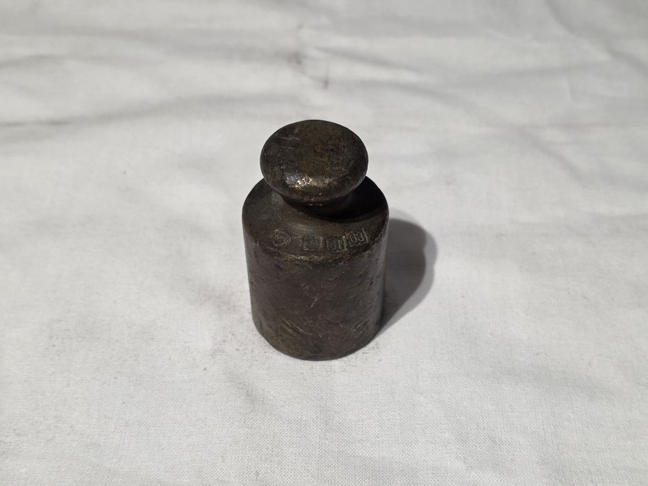 Odważnik mosiężny 0.5kg Polski z 1945r.