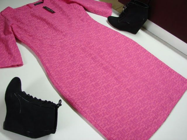 Collection London sukienka na wiele okazji roz.UK 14 UE 42