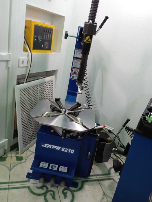 Шиномонтажний верстат