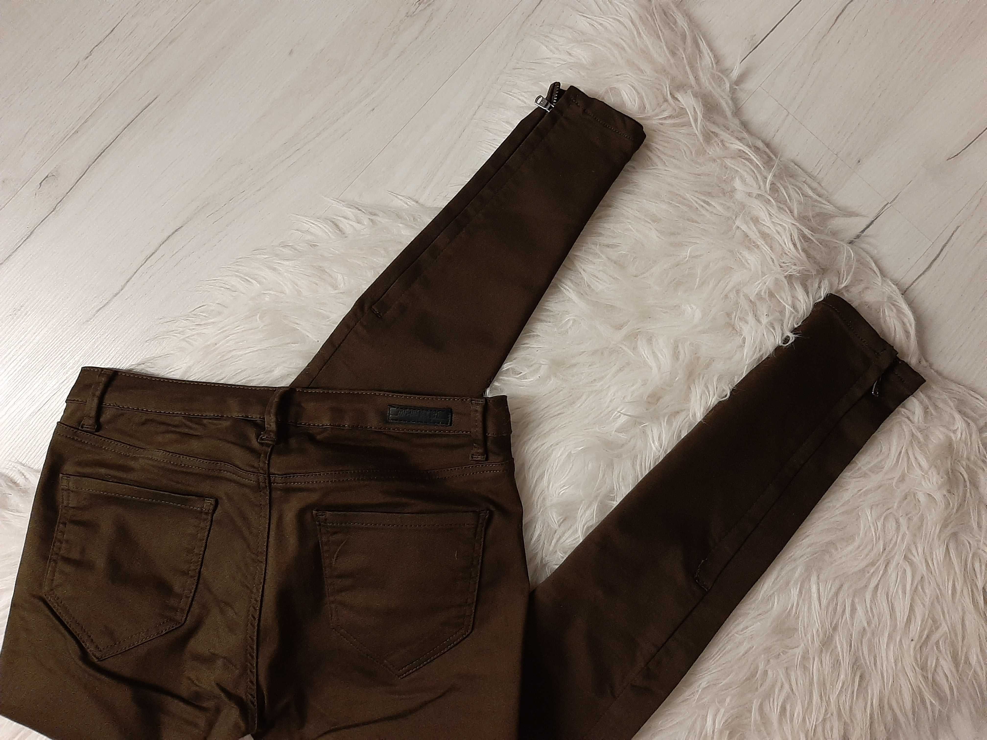 ZARA piękne jeansy rurki z zameczkami khaki brąz XS 34