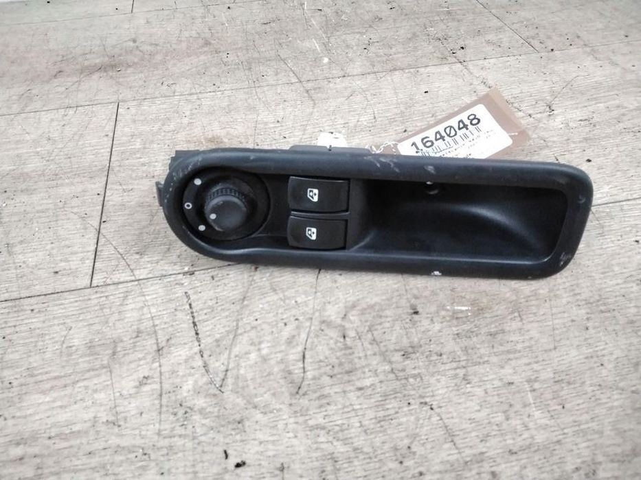 renault twingo ii panel przełącznik szyb lewy przedni