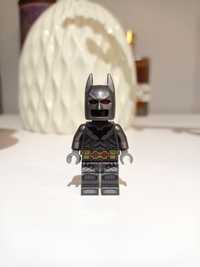LEGO DC Super Heroes Uzbrojony Batman