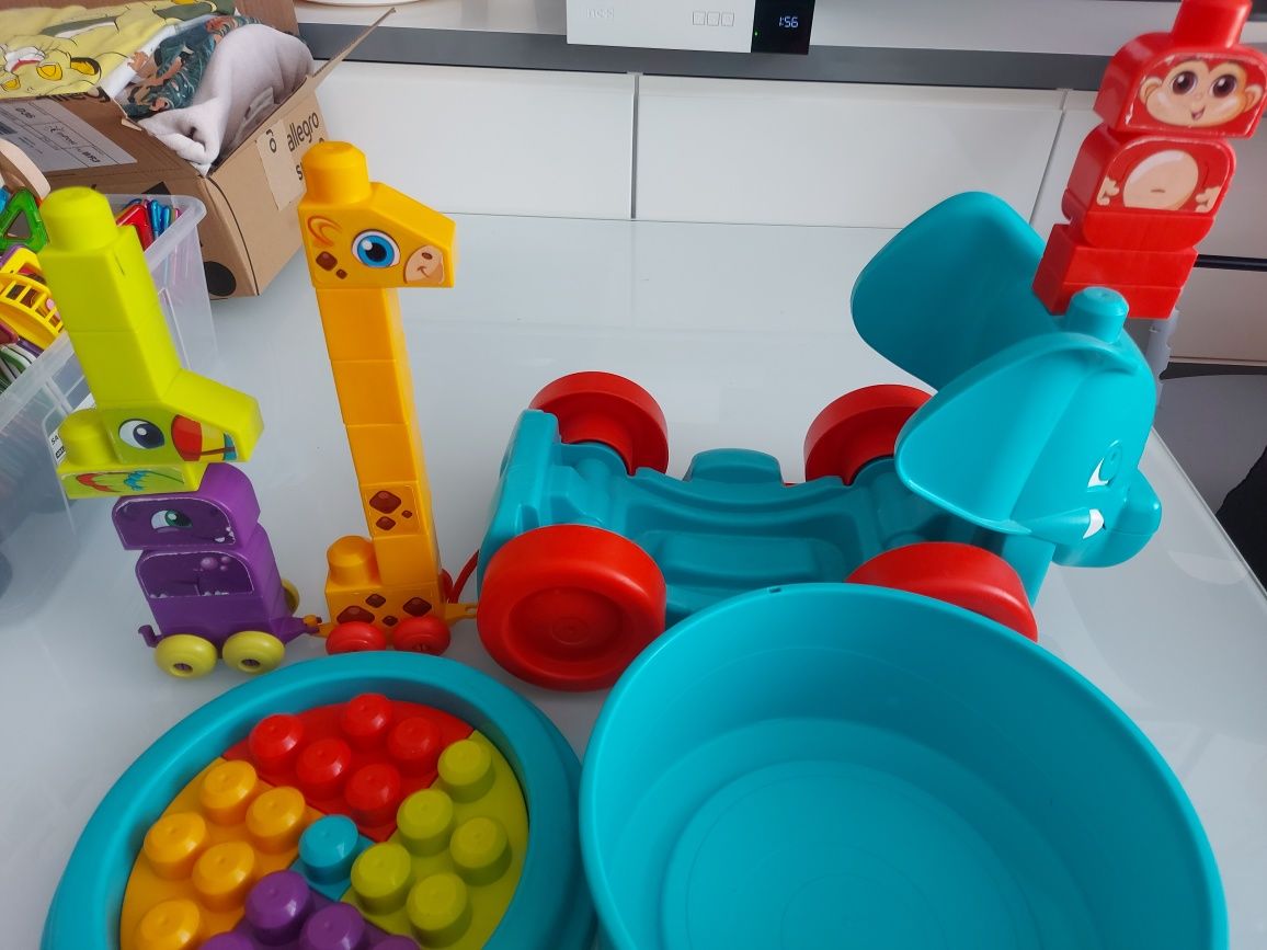 Słoń spacerowy Mega Bloks Klocki Pełny komplet Fisher Price