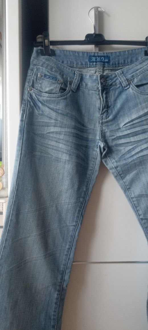 Jenasy vintage dzwony szerokie spodnie MH.O jeans original lata 90 bio