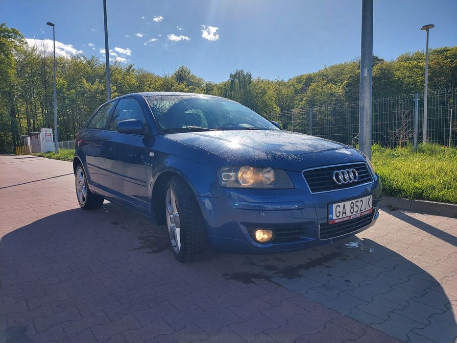 Audi A3 8P niebieski metalik