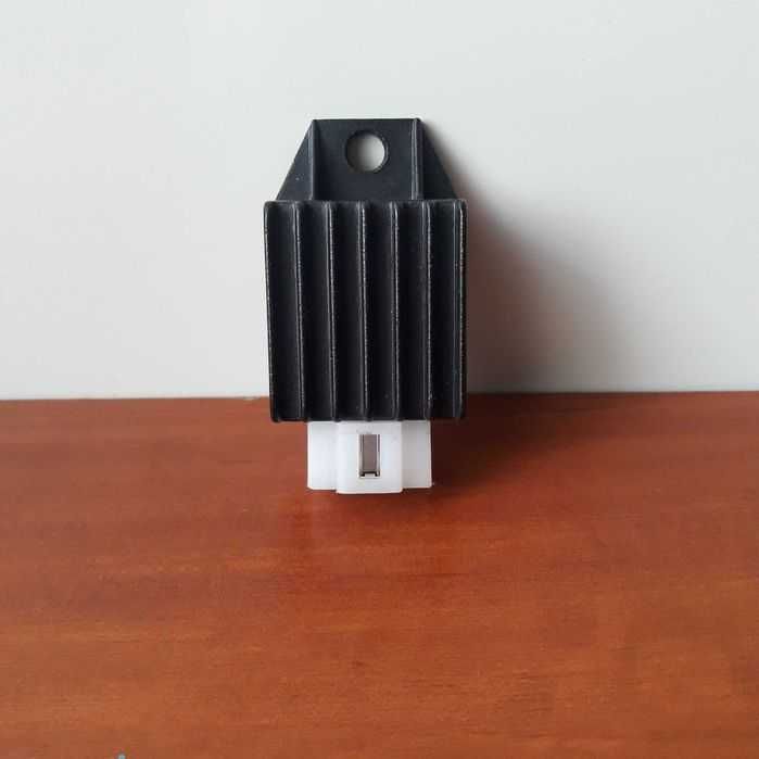 Реле зарядки акб,на скутер,мопед,мотоцикл,реле регулятор напруги GY6