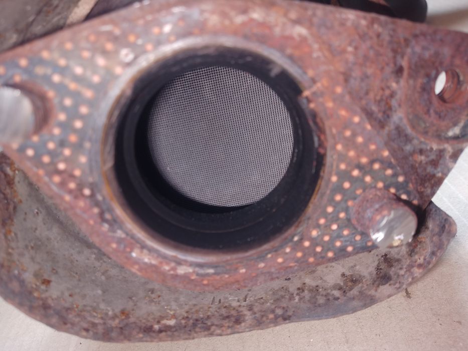 Колектор випускний з каталізатором 1.6 Mitsubishi Lancer 9 2003-