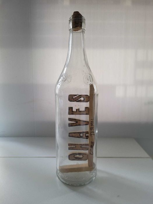 Garrafa de vidro decorativa - Cidade de Chaves