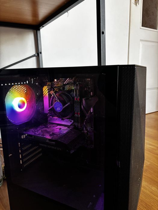 Sprzedam Komputer stacjonarny