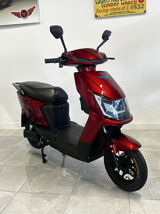 SCOOTER TOPO DE GAMA,sem carta,NOVA 0km,bateria de lítio,TESTE VCMESMO