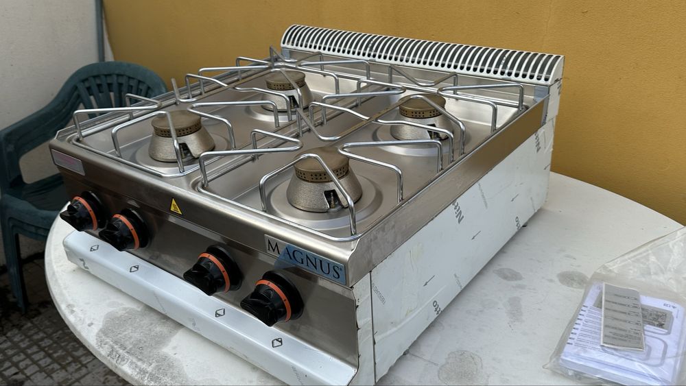 Fogão Industrial MAGNUS 4 Bicos – NOVO em Aço Inox
