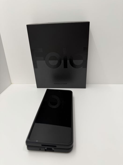 Samsung Galaxy Z Fold 4