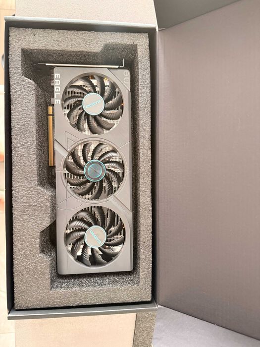 Gigabyte GeForce RTX 4060 EAGLE OC 8GB DLSS 3