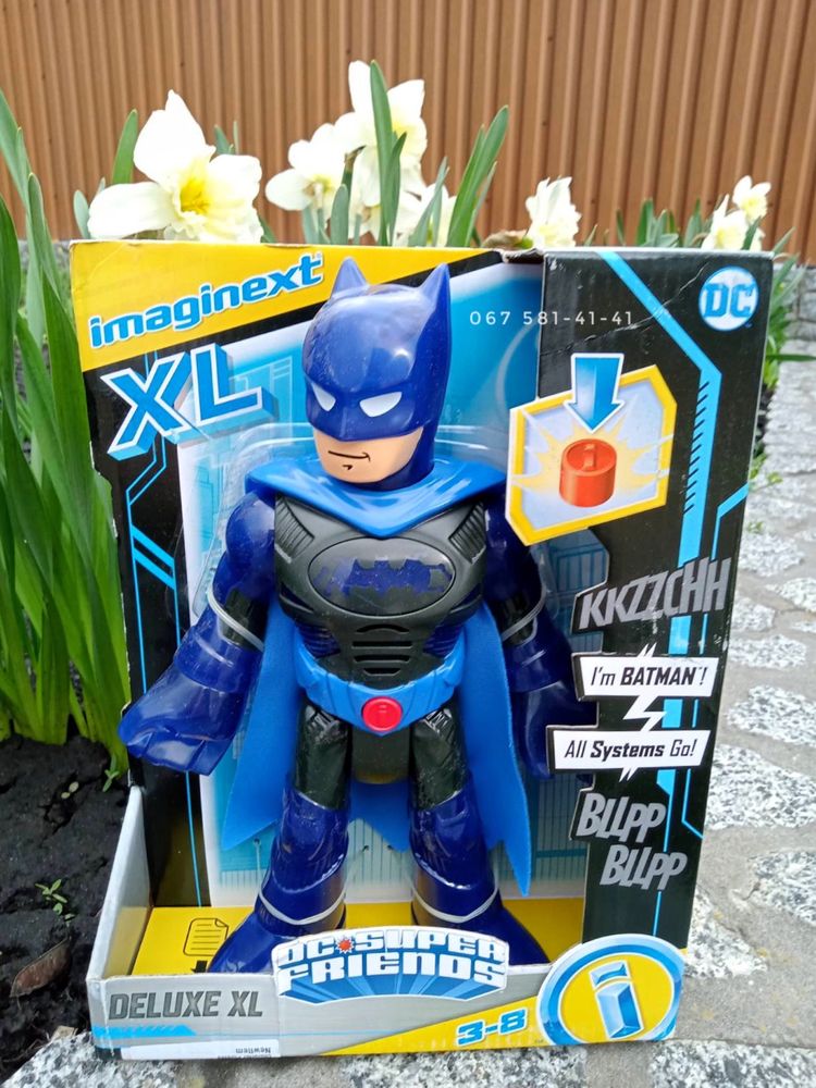 Музичний Бетмен Deluxe XL Batman Bat Tech світиться