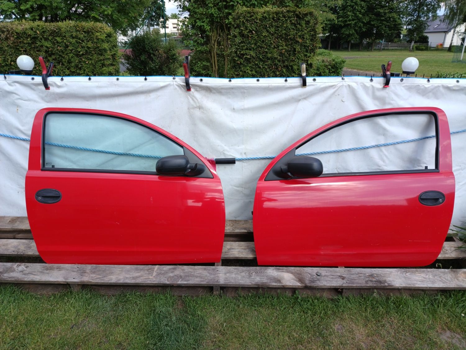 Drzwi Lewe Opel Corsa C 05r Z547 Czerwone Kompletne Tanio