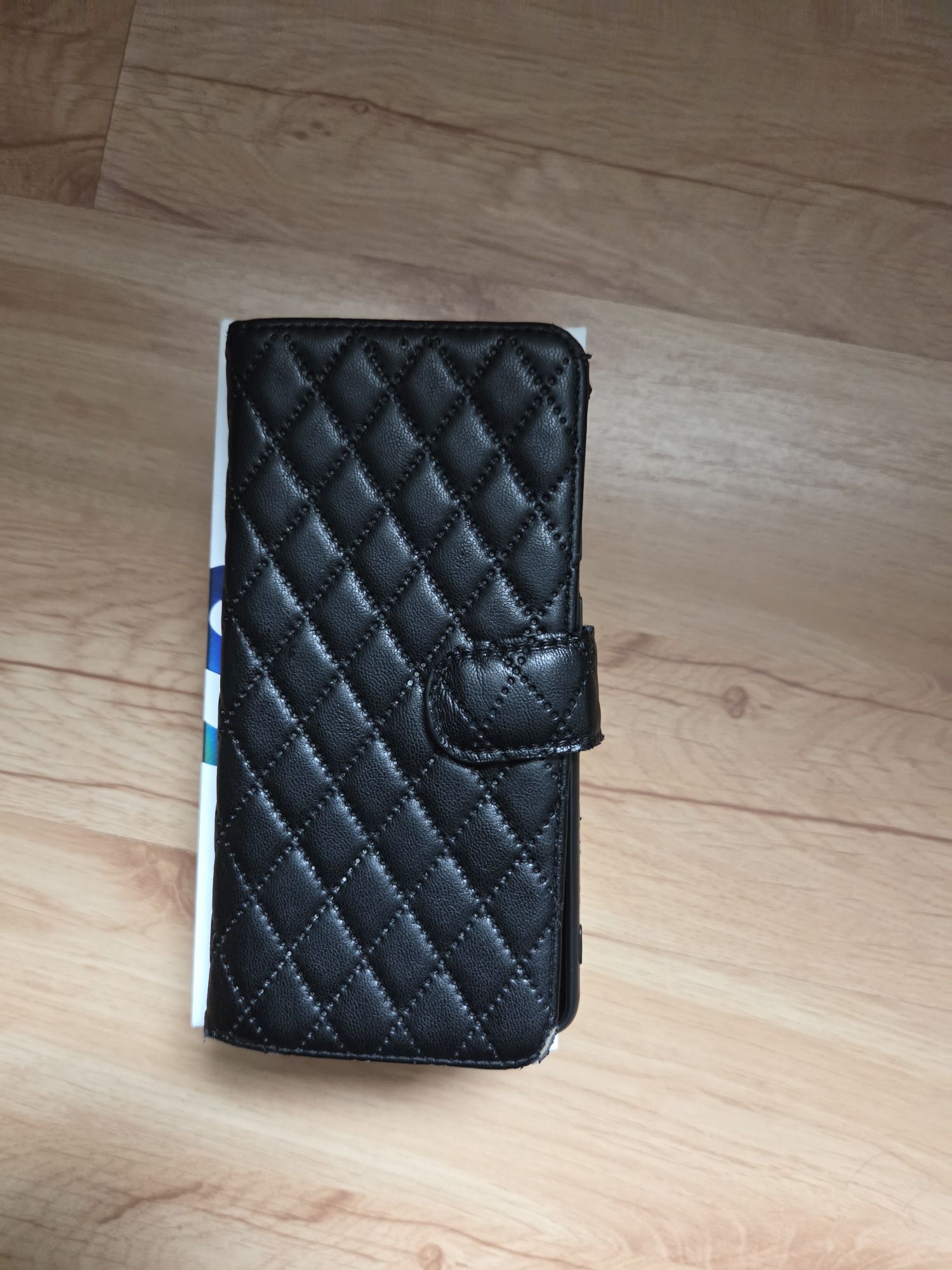 Jak nowy Samsung Galaxy S20 FE 5G  6GB/128GB + etui