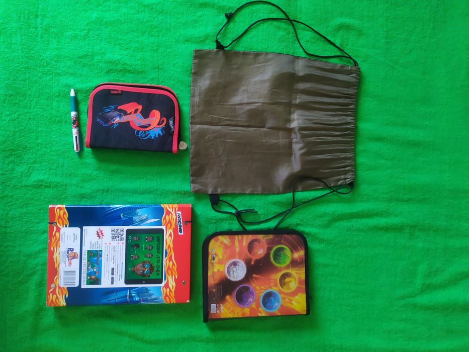 Папка для труда, тренажёр для письма, сумка для сменки, пенал Хотвилс