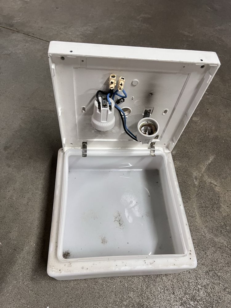 Candeeiro de teto em vidro branco