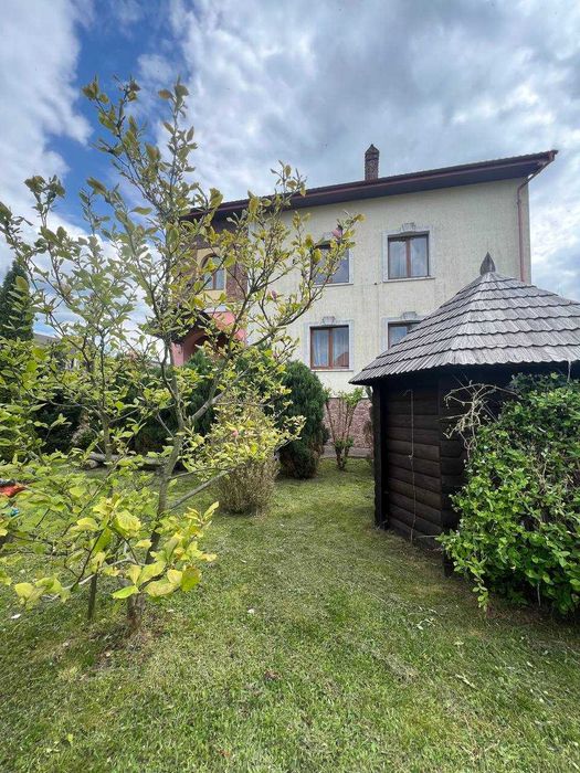 Продаж будинку в смт. Шкло