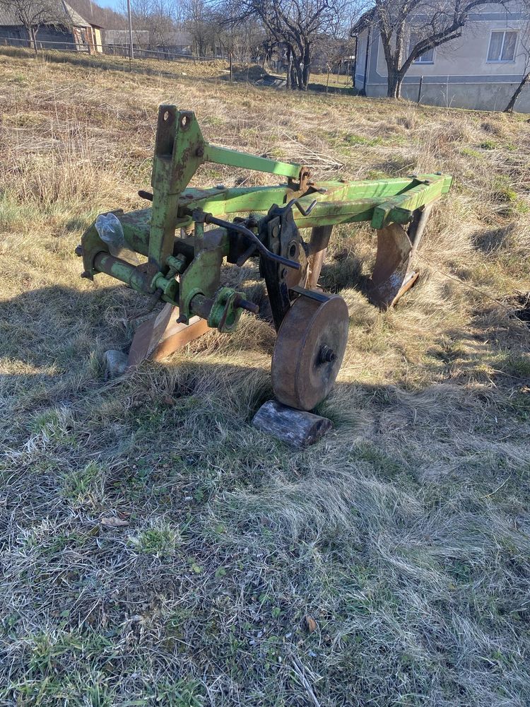 Продам плуг Бомет 3х35