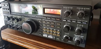 Kenwood 940 KF radio