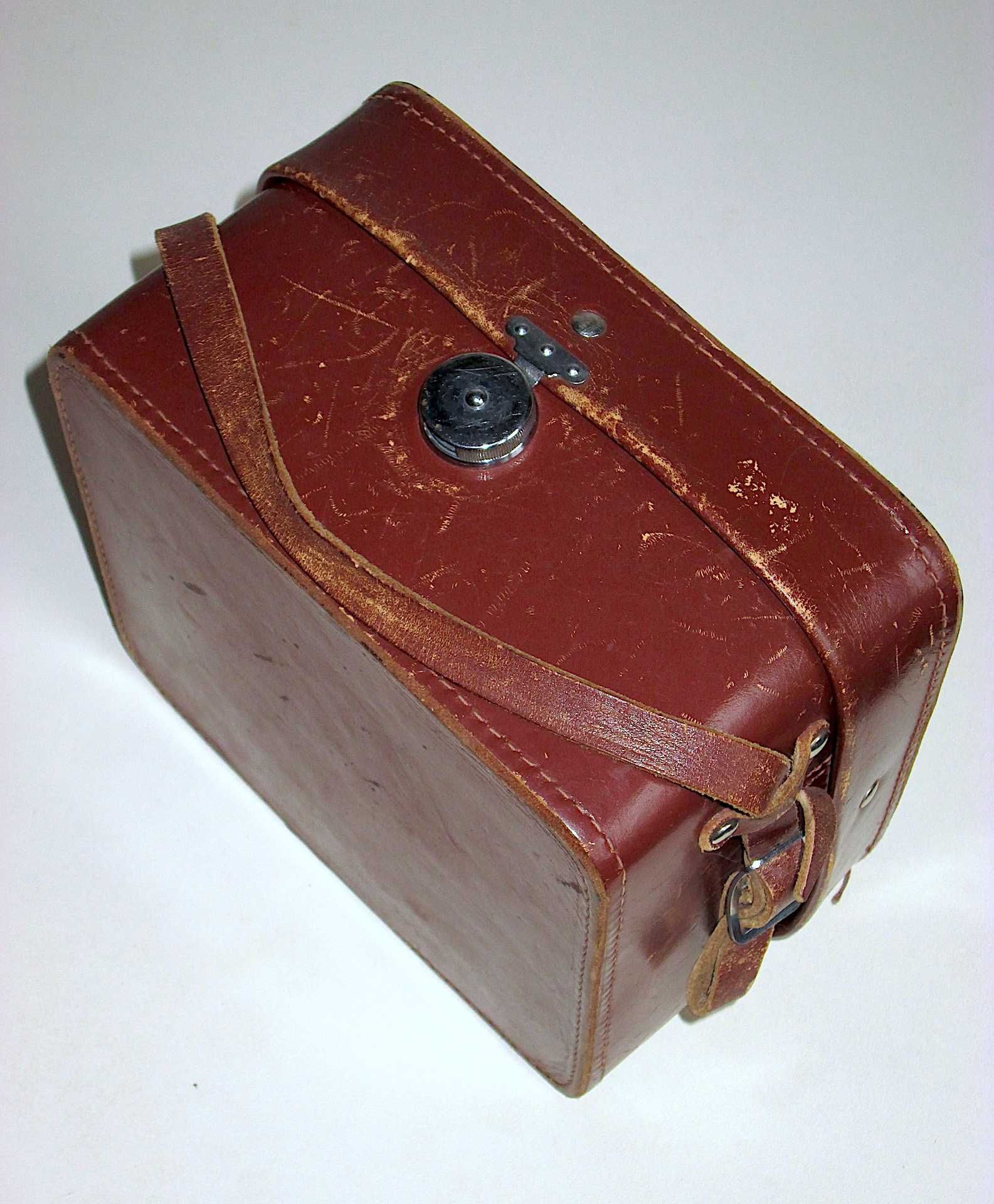 Кофр, чехол для фотокамеры "Салют" 1957-1965 г.г.