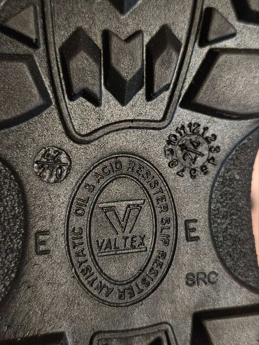 Берцы тактические Зимние.Новые. 42 размер.