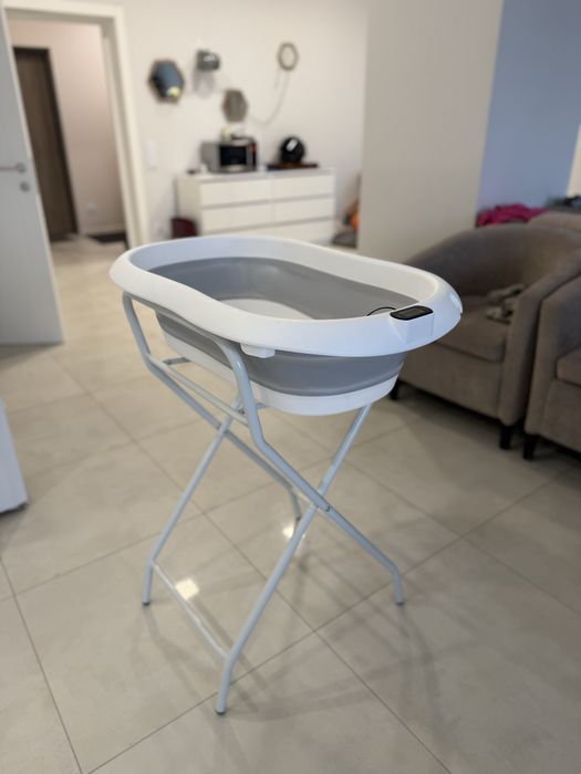 Дитяча ванночка складна на підставці