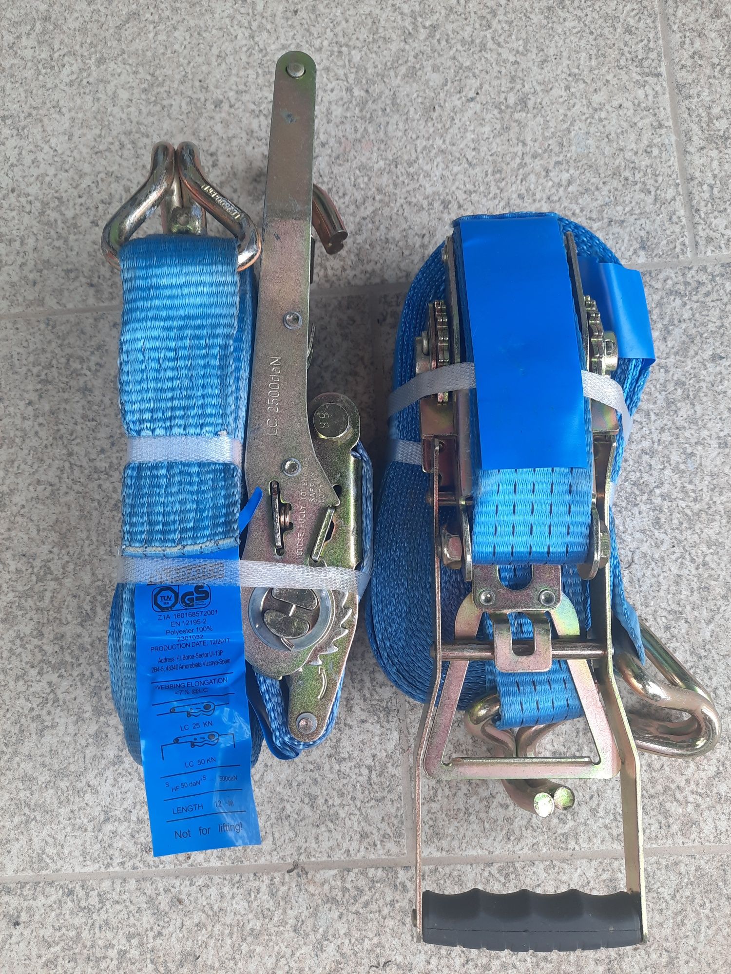 Cintas com roquetes invertidos. De aperto para baixo. 5 ton - 9m.