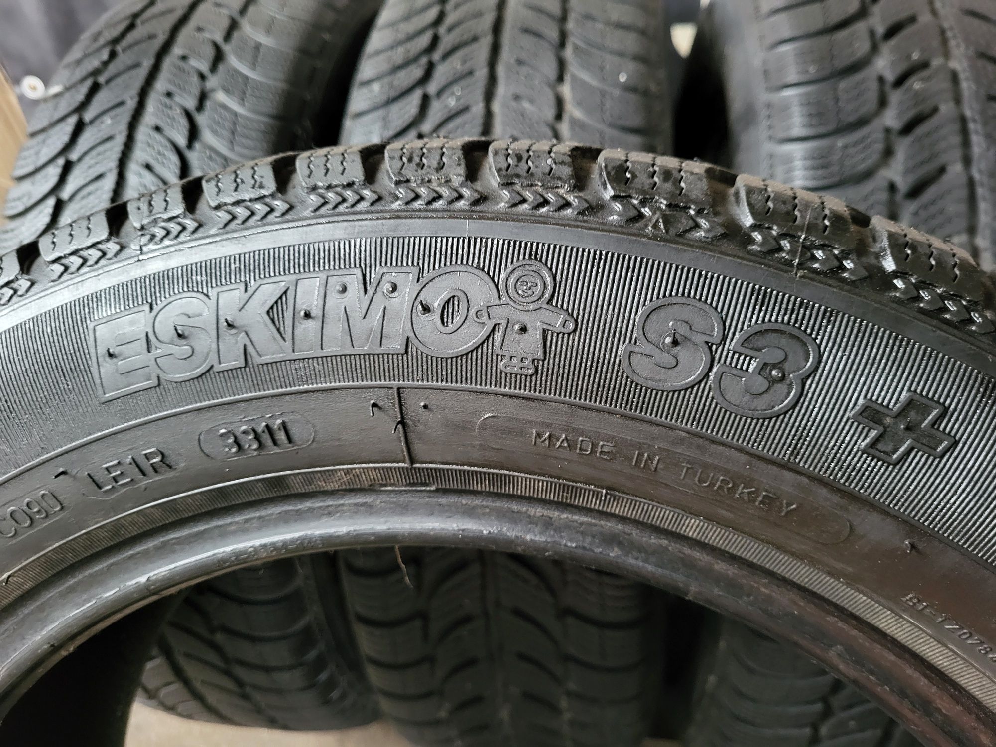Opony zimowe 185/60/15 Dębica Sava