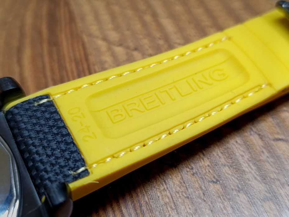 Годинник чоловічий Breitling Avenger Hurricane