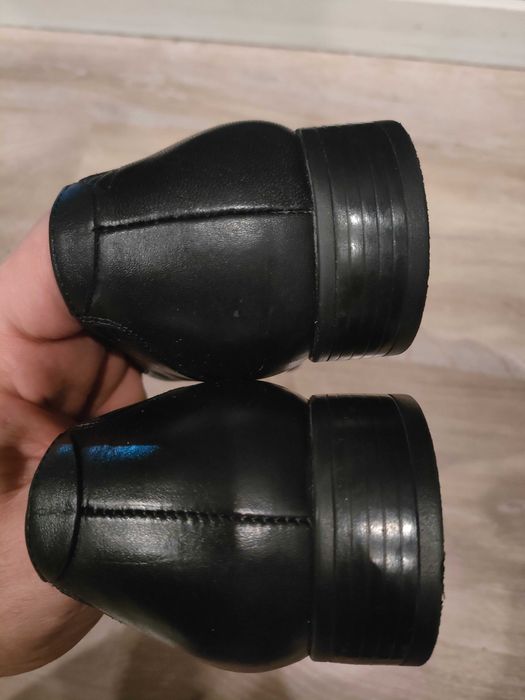 Buty Giacomo Conti nr.41 skóra naturalna