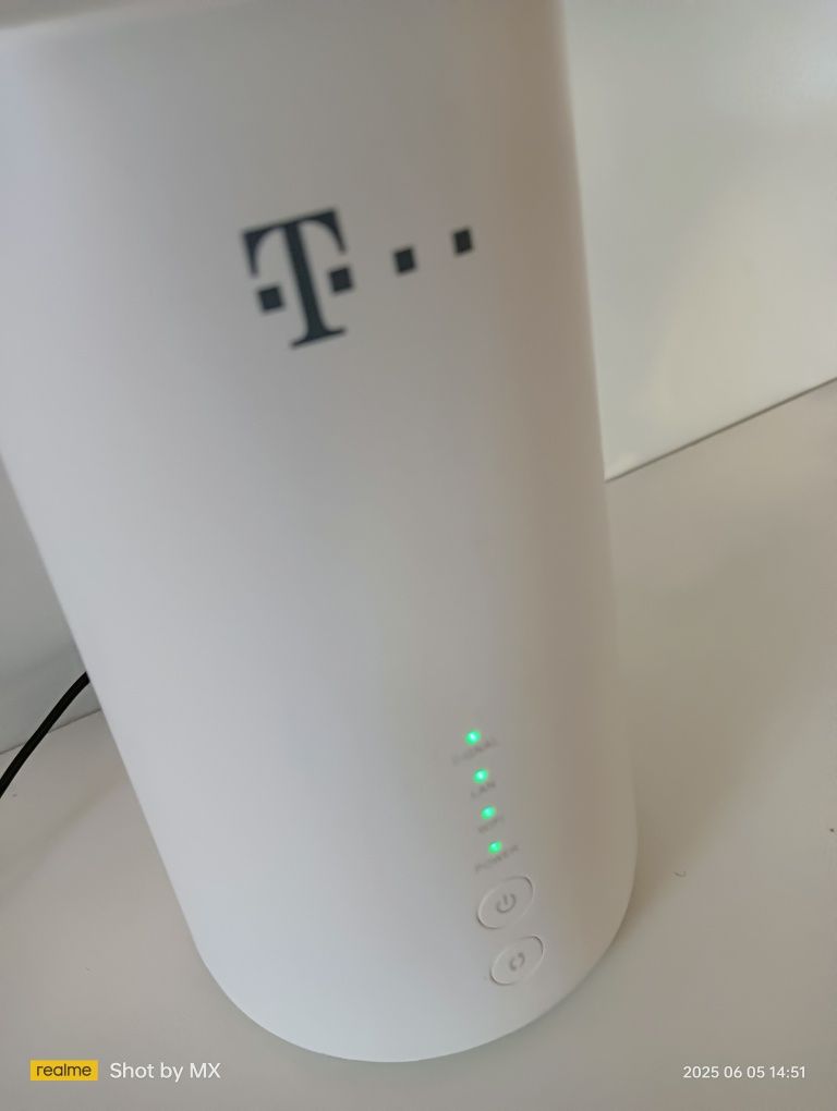 karta SIM LTE WiFi 2,4 i 5 GHz 300 mb/sRouter B528 Huawei modem