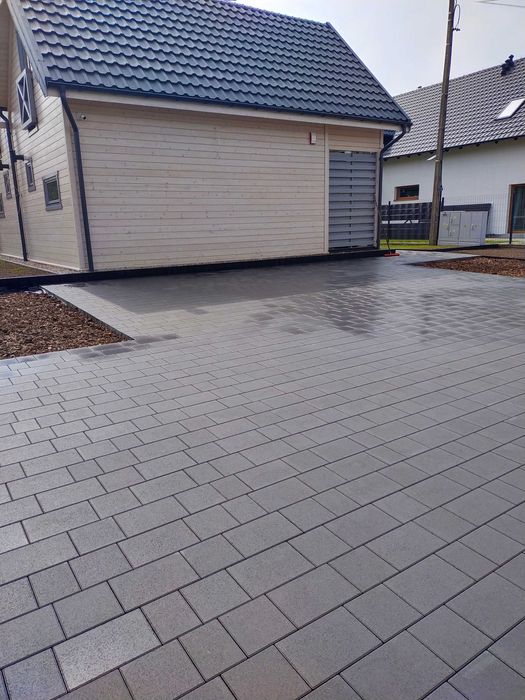 Brukarstwo, usługi brukarskie, układanie kostki brukowej.