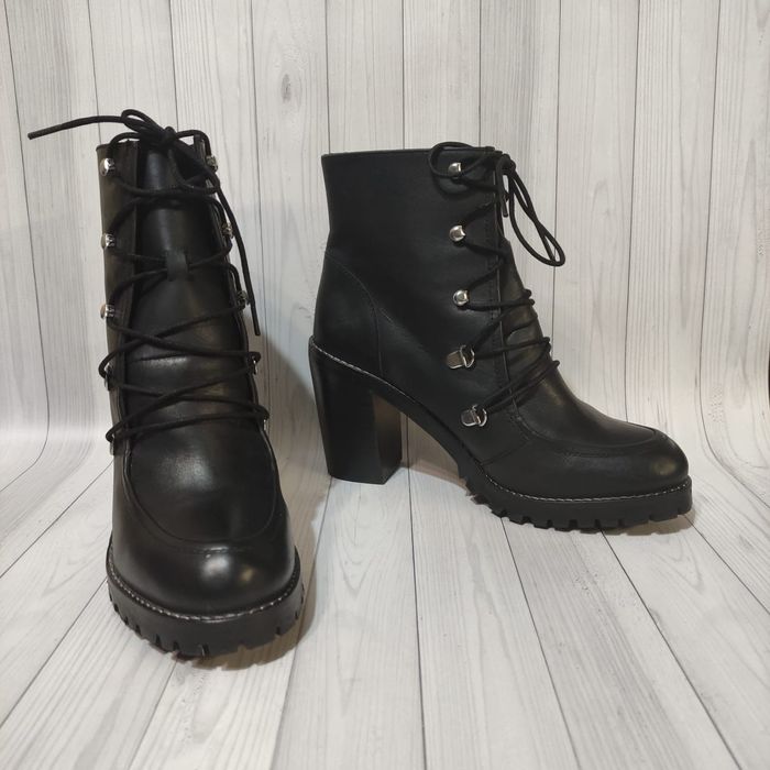 Ботильйони Asos eisha
