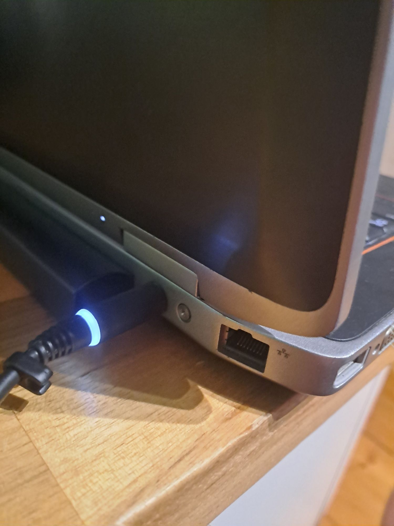 Laptop Dell Latitude E6420 – i5 / 8 GB RAM / SSD 1 TB + HDD 1 TB / Win