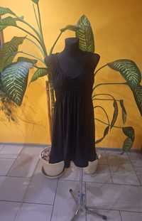 Czarna sukienka z rozkloszowanym dołem rozmiar M 38