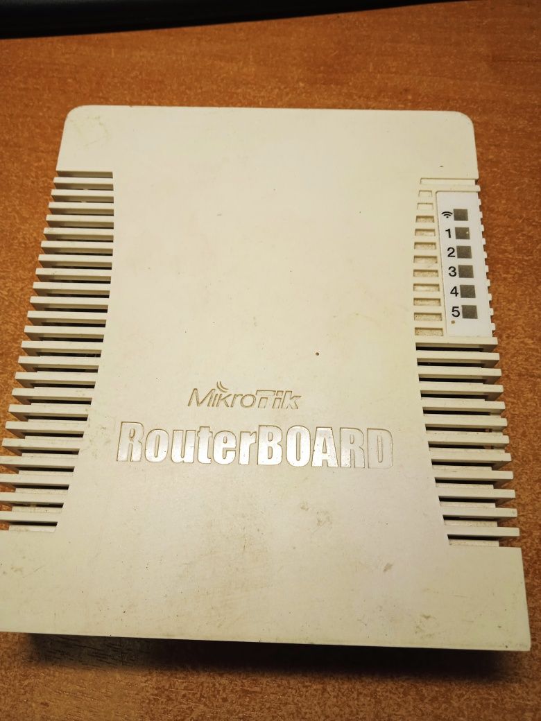 Продам Mikrotik RB 951