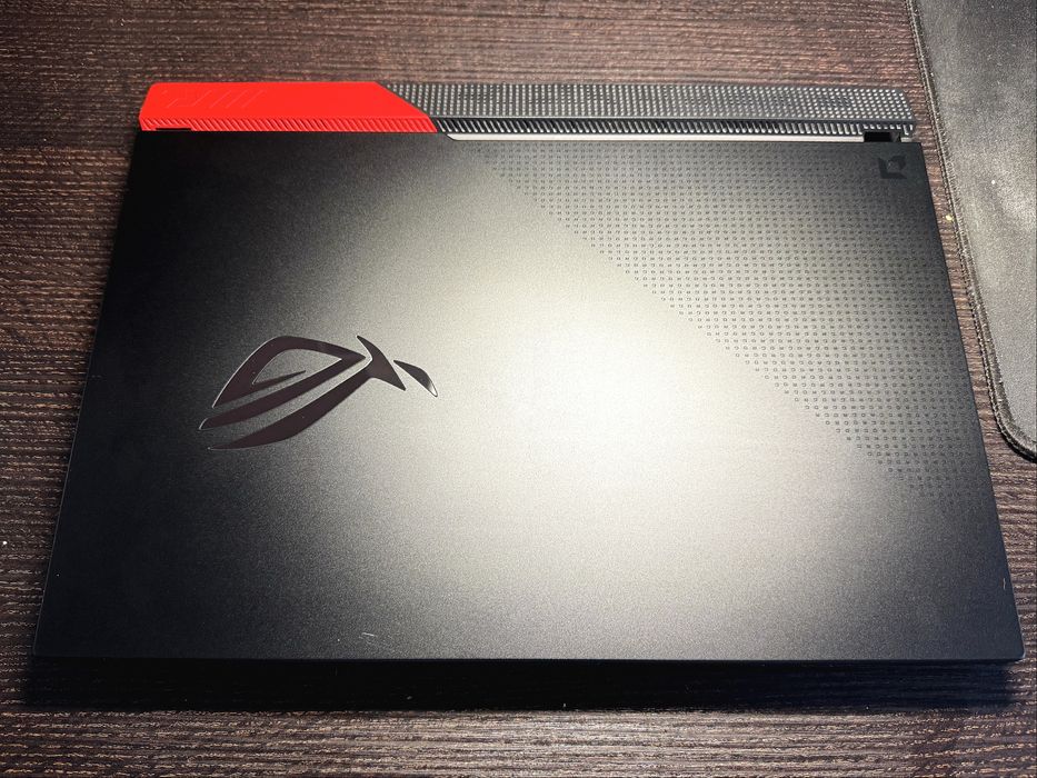 Игровой ноутбук Asus ROG Strix G513QY Advantage Edition