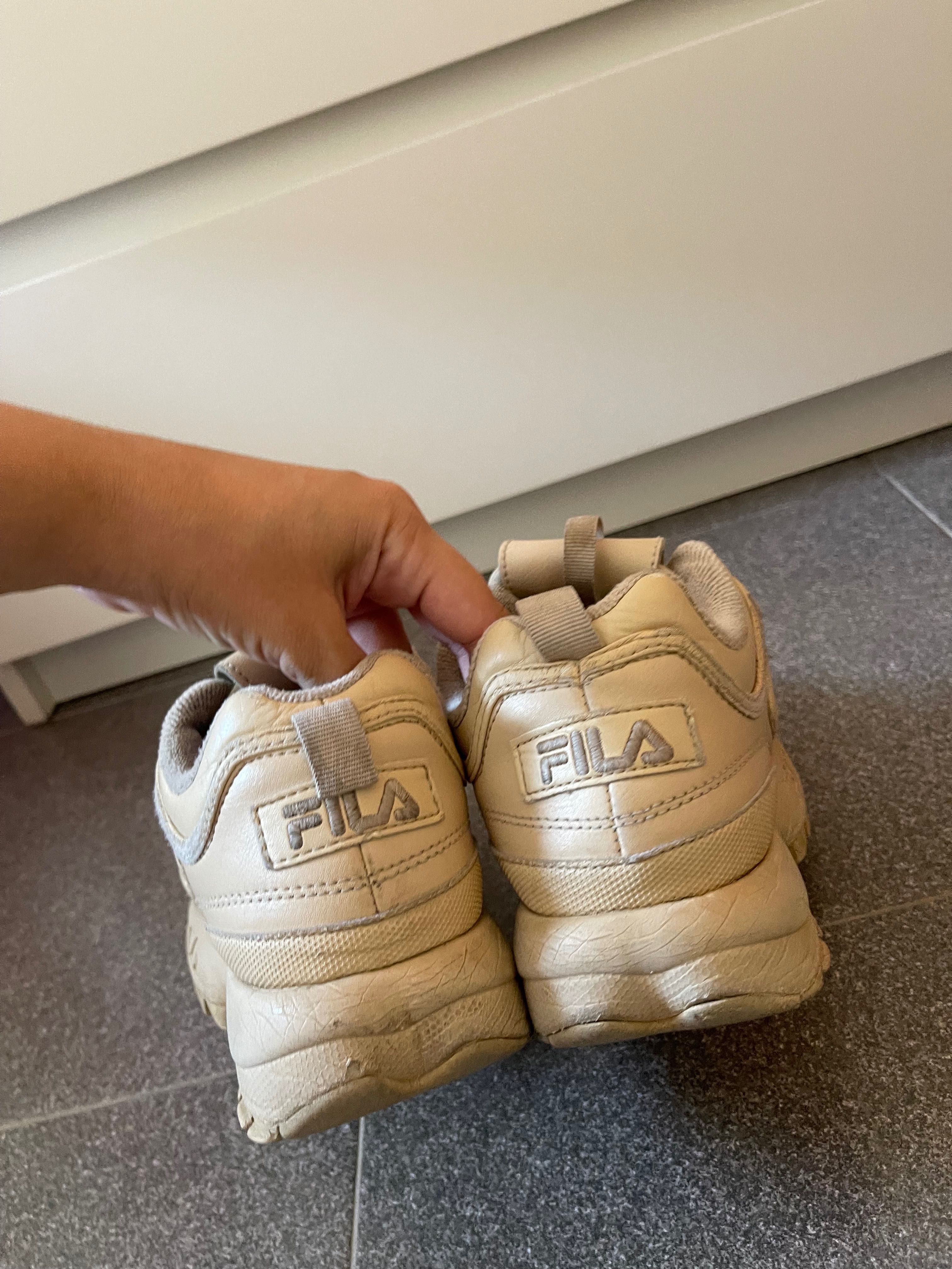 Ténis FILA bege 37