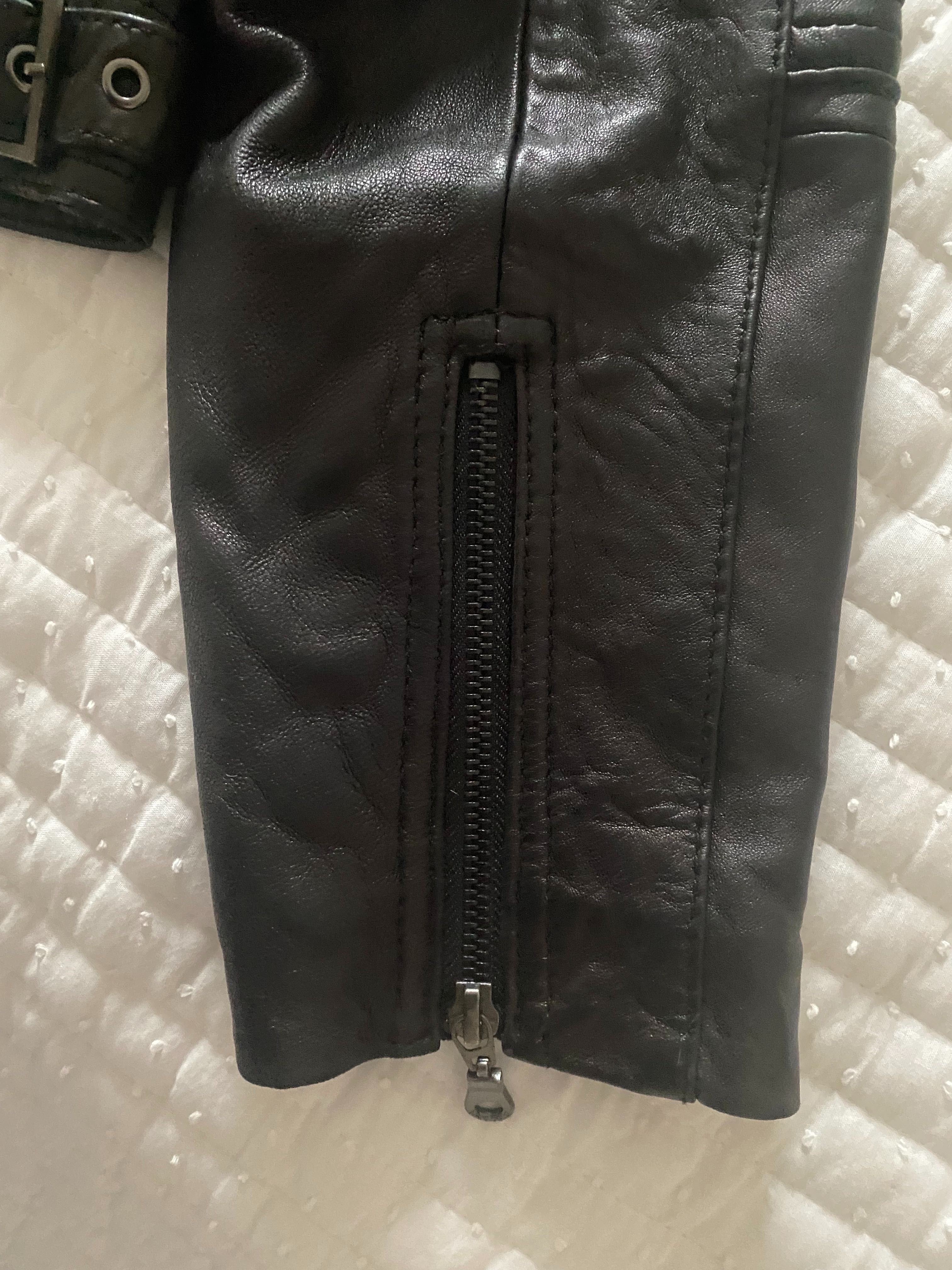 Куртка шкіряна DKNY жіноча чорного кольору