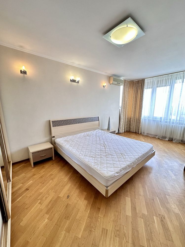 Власник! 1к 50м2 біля Рошену Деміівка Голосієво. В.Китаівська 10а