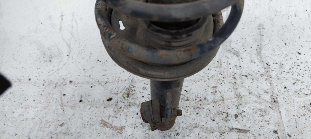 Citroen Xsara Picasso 1.8 McPherson Amortyzator Sprężyna Lewy Przedni