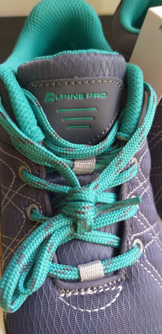 Новая спортивная обувь для детей Альпин Про 37р. Оригинал