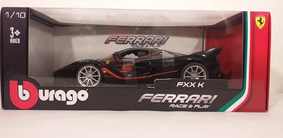1/18 Ferrari FXX K #5 2018 Black - Bburago