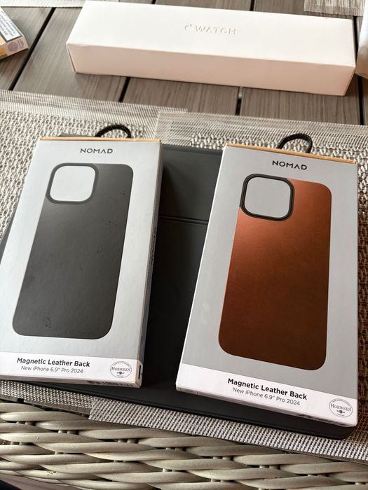 Чохол NOMAD США шкіра iPhone 16 pro max